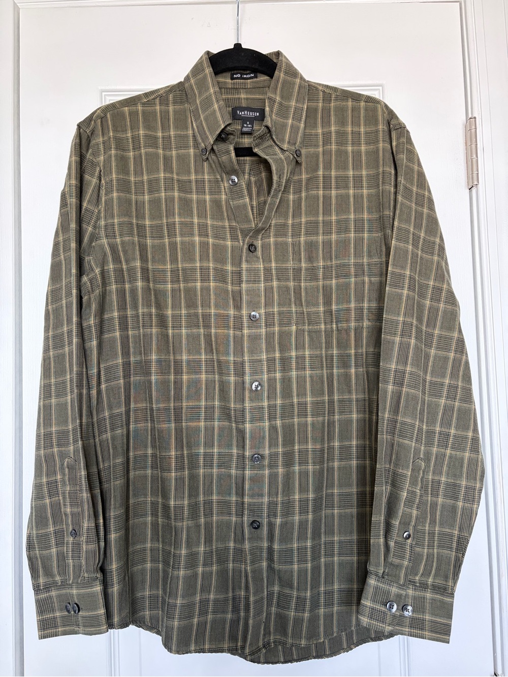 Van Heusen Plaid Shirt S Olive Tan No-Iron Button-Down Long Sleeve Mens